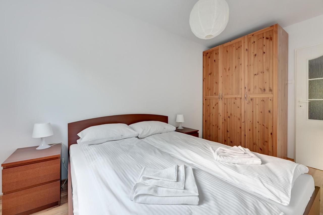 Wave Apartments - Tysiaclecia Gdańsk Extérieur photo